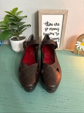 Robert Clergerie Brown Mary Jane Platform Heels with Red Insole